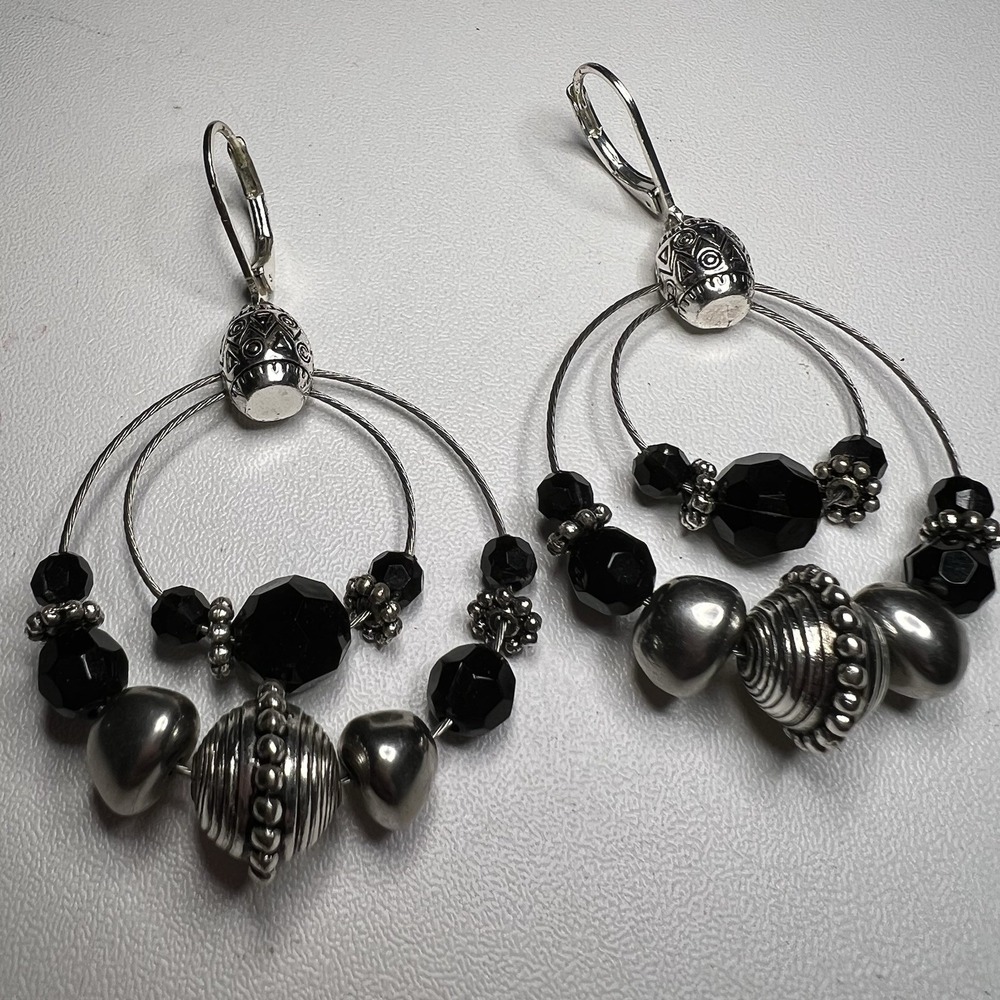 Vtg Bohemian-Style Multi-Tiered Wire Hoop Dangle Earrings Black And Silver Color